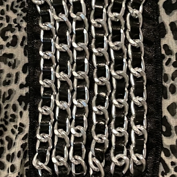 CACHE LEOPARD PRINT BELL SLEEVE BLOUSE SIZE SMALL - Picture 5 of 10